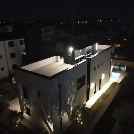 别墅 Restart Vrsi-mulo With Heated Pool,sea View And Jacuzzi *