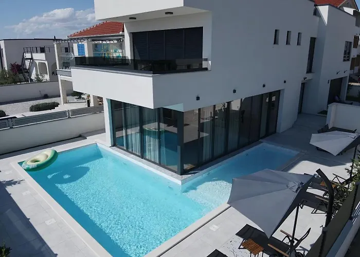 Willa New Restart Vrsi-mulo With Heated Pool And Sea View