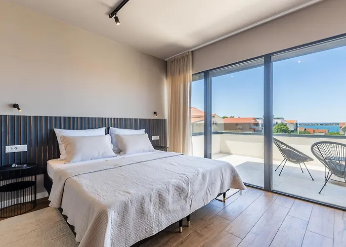 New Restart Vrsi-mulo With Heated Pool And Sea View Willa