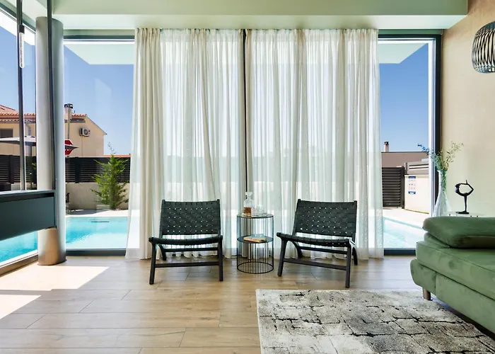 New Restart Vrsi-mulo With Heated Pool And Sea View Willa *