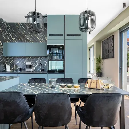 New Restart Vrsi-mulo With Heated Pool And Sea View