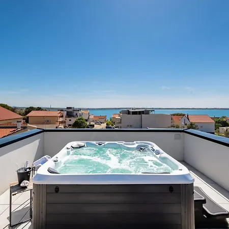 Restart Vrsi-mulo With Heated Pool,sea View And Jacuzzi Vrsi