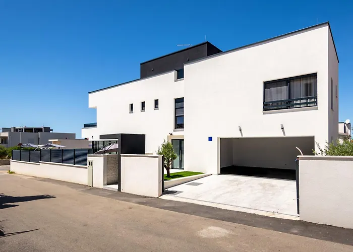 New Restart Vrsi-mulo With Heated Pool And Sea View Vrsi